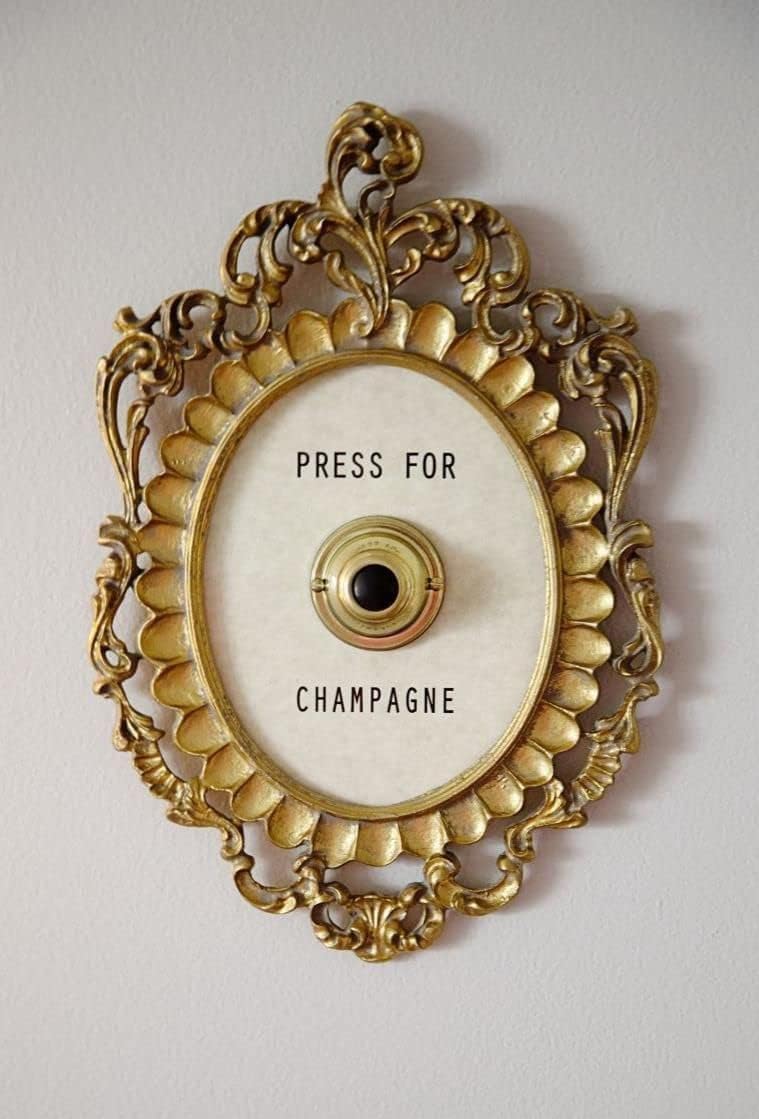 Dorm gold wall accessories press for champagne button